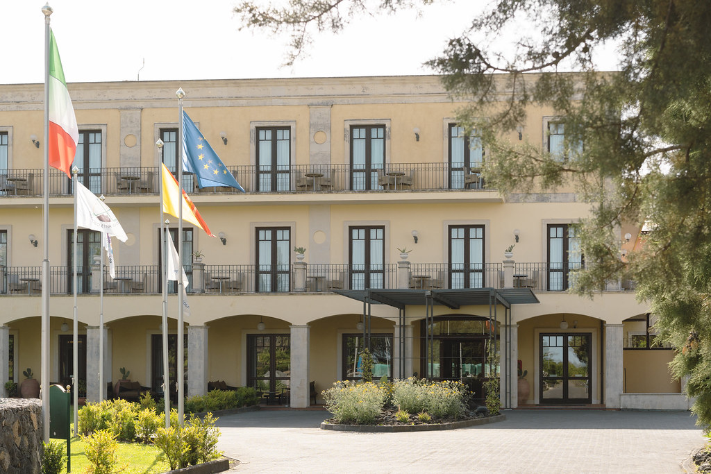 Picciolo Etna Golf Resort & SPA Curio Collection by Hilton