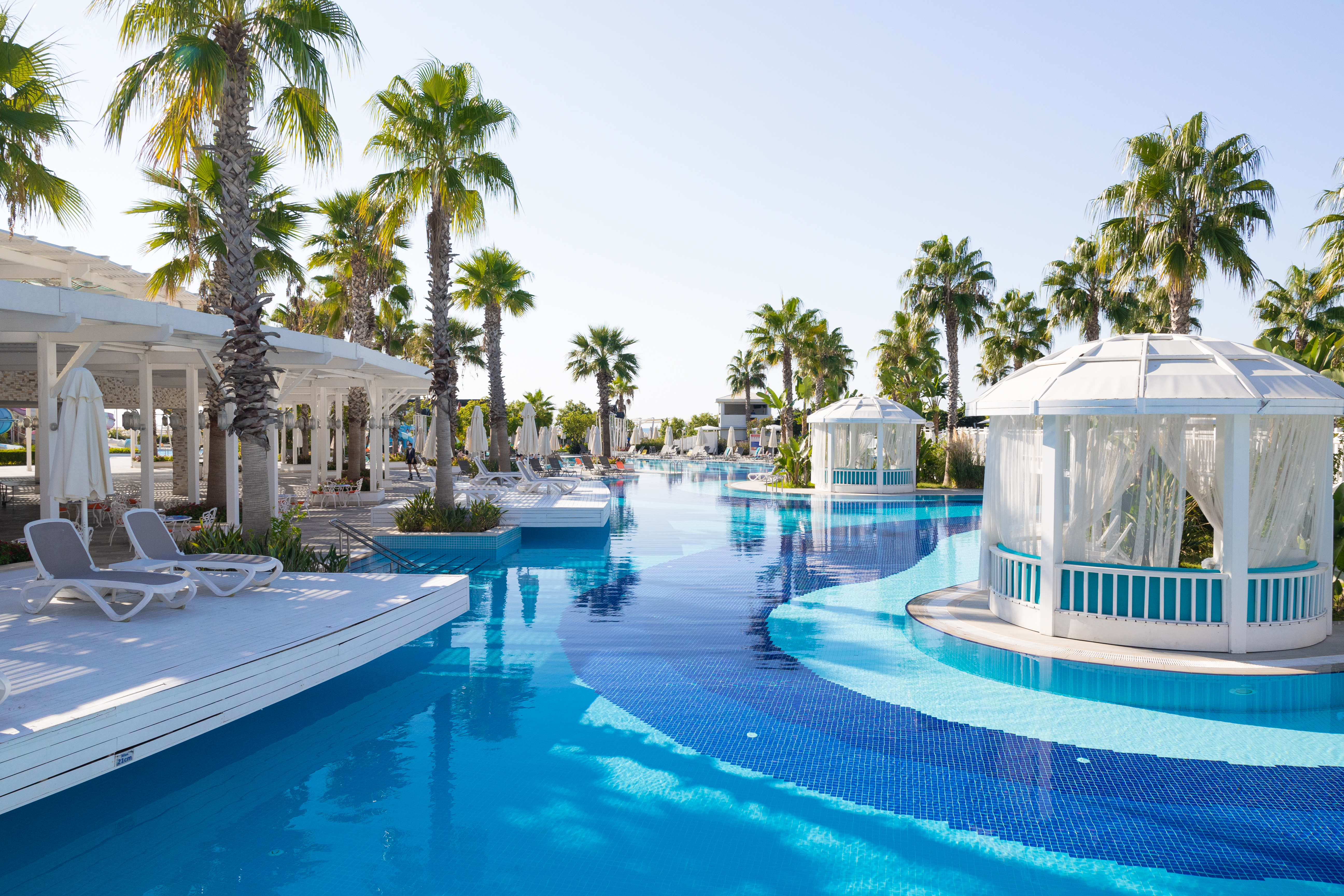 Sueno Deluxe Hotel