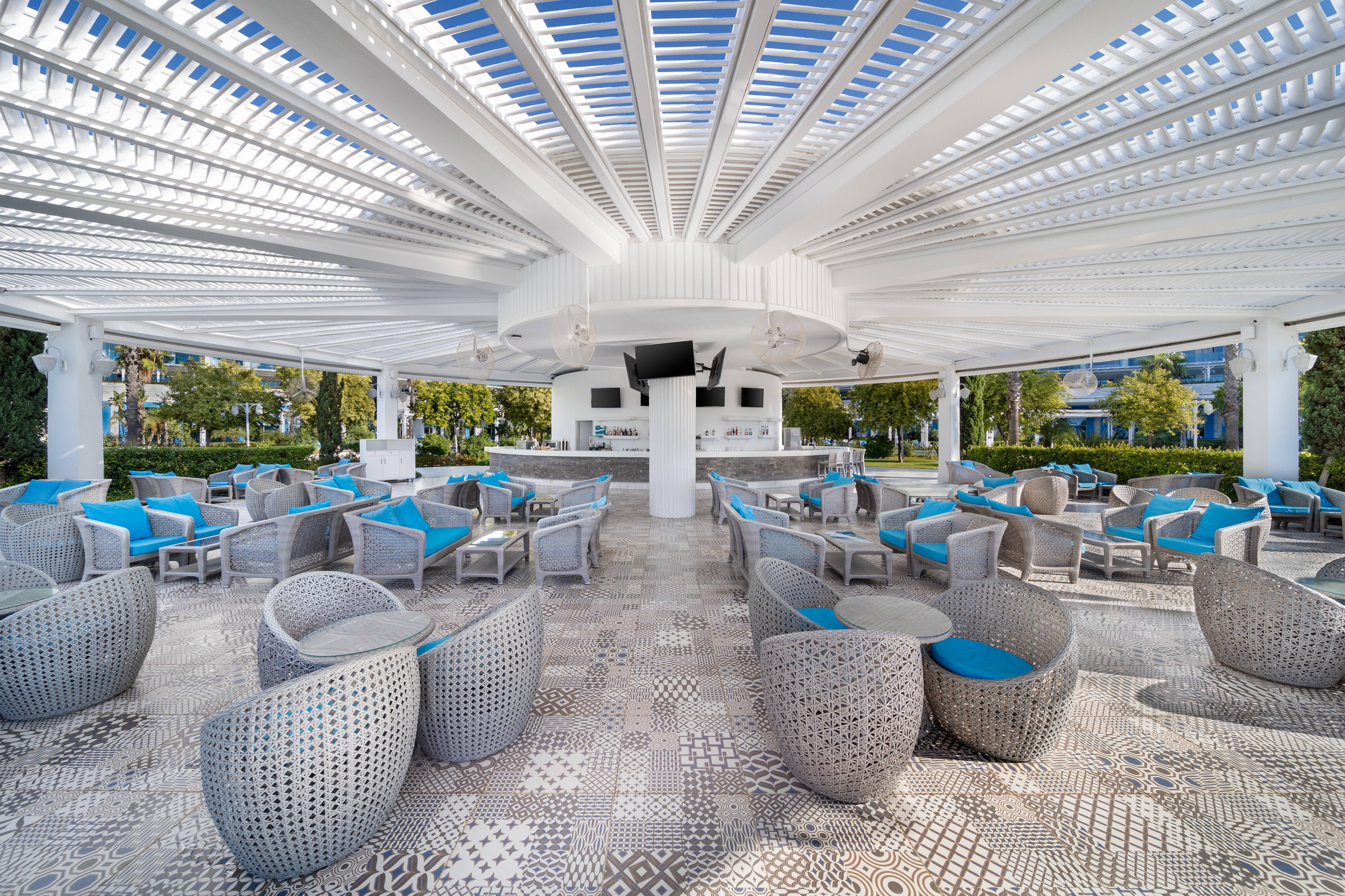 Sueno Deluxe Hotel
