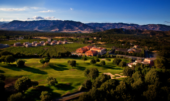 Majwka na Sycylii - Golf z Widokiem na Wulkan Etna